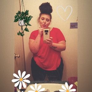 Meet your Posher, Meagan